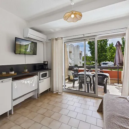 Apartment Fonctionnel Avec Terrasse Ensoleillee - Fr-1-326-879 *